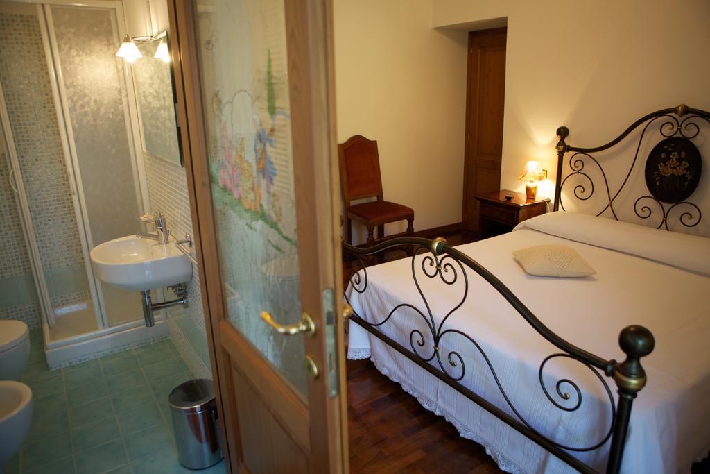 Agriturismo La Rocca Hotel Marsia Cameră foto