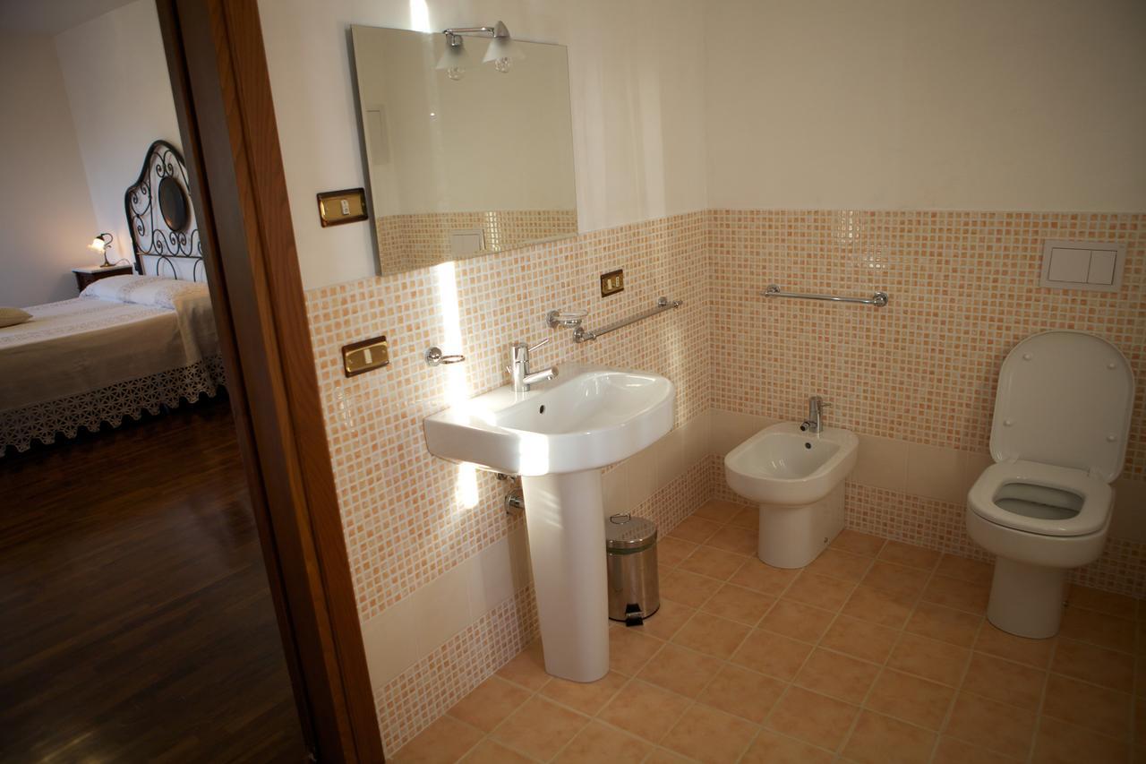 Agriturismo La Rocca Hotel Marsia Cameră foto